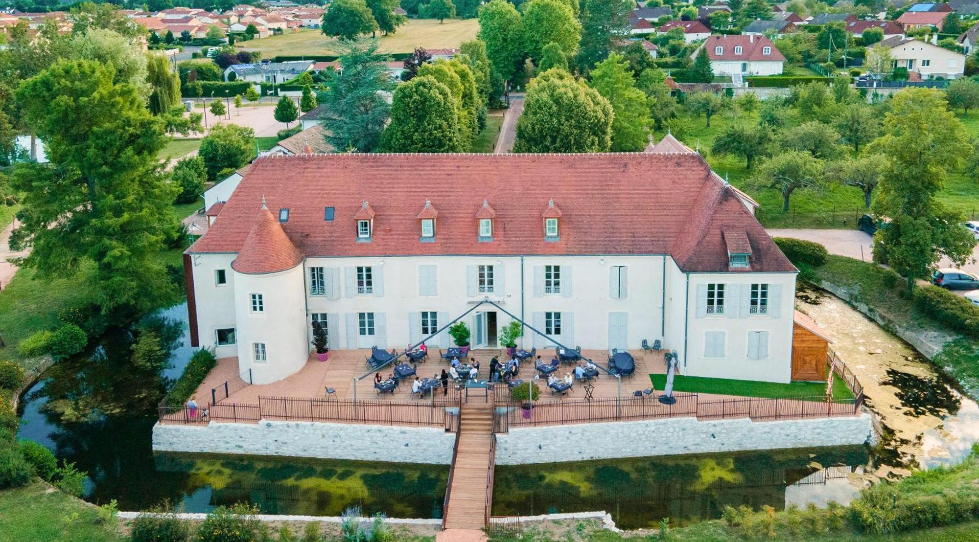 Chateau Du Bost - Teritoria Bellerive sur Allier Bagian luar foto